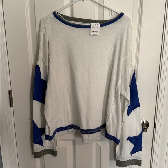 Free People
Women's You're A Star Cotton Sweatshirt - Picture 3 of 5